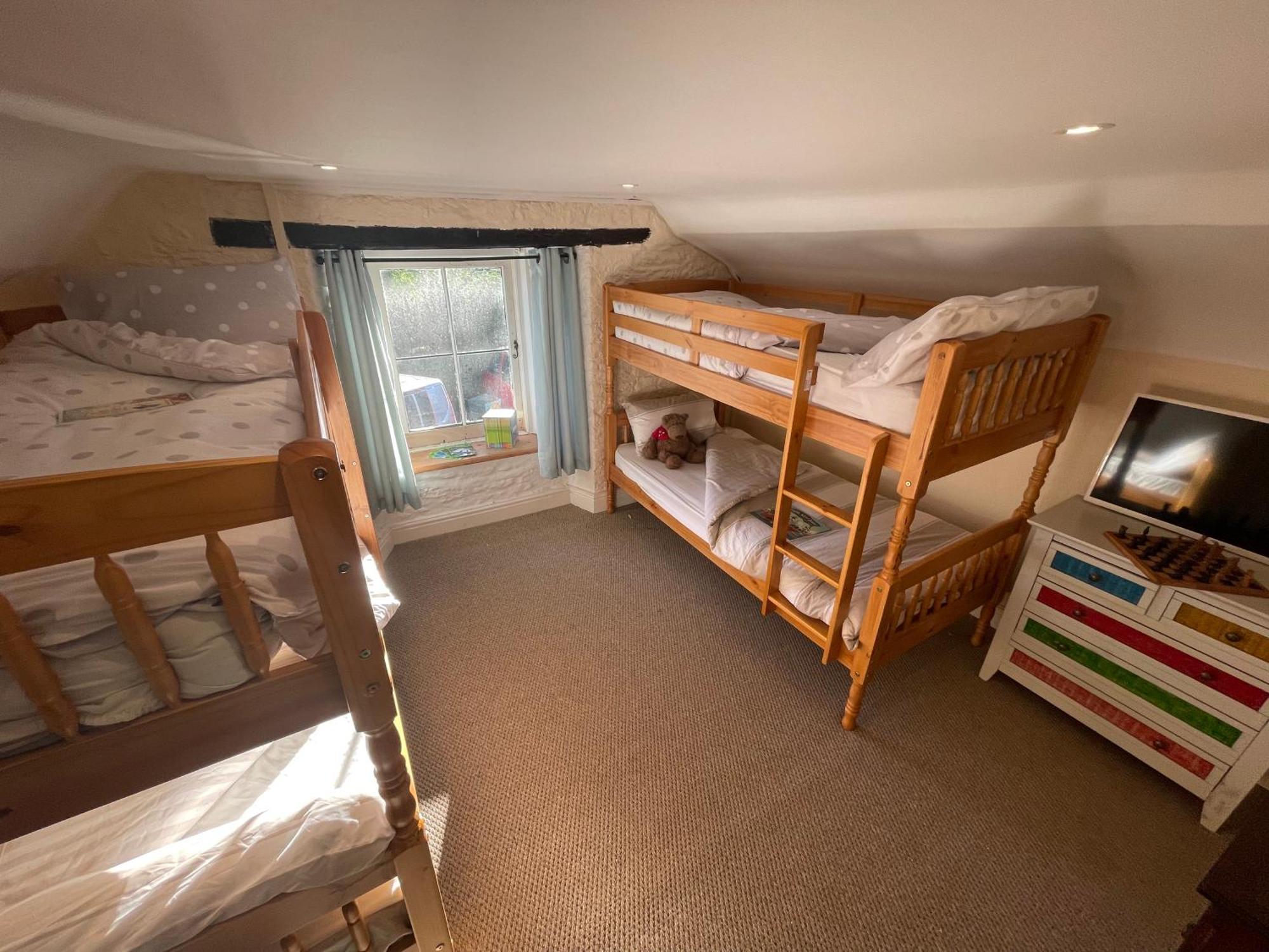 Large Historic Farmhouse In Rhondda Valley Perfect For Groups With Hot Tub Blaencwm ภายนอก รูปภาพ